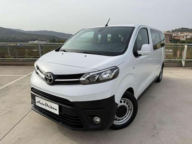 Usado Toyota Proace 120 CV (88 kW) 2022 Blanco Monovolumen