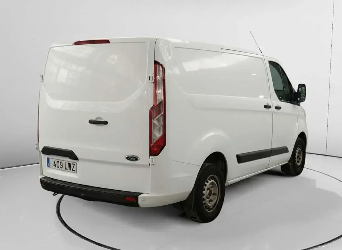 Usado Ford Transit Custom Trend 131 CV (96 kW) 2022 Blanco Van