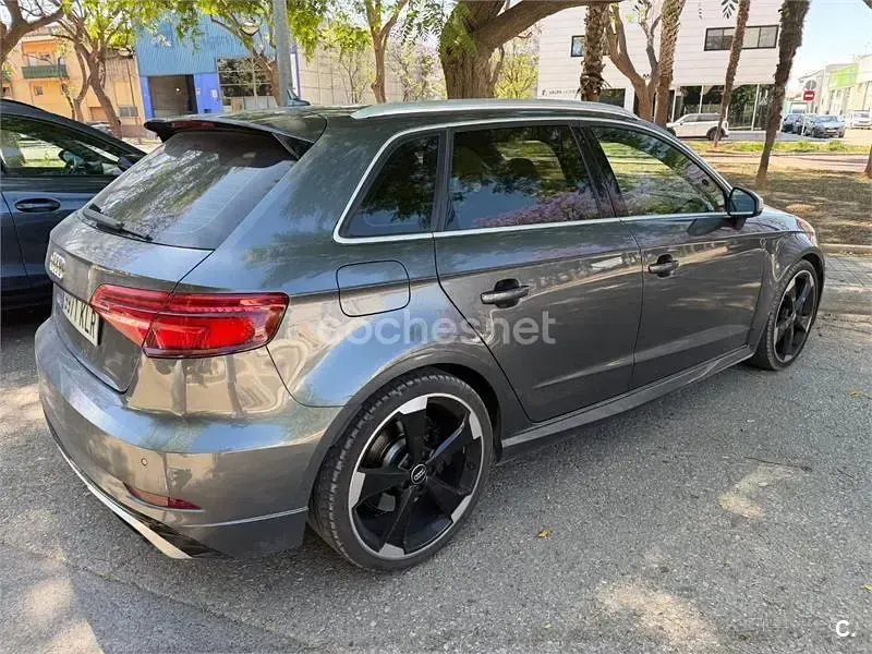 Usado Audi RS3 400 CV (294 kW) 2017 Gris / plata Berlina