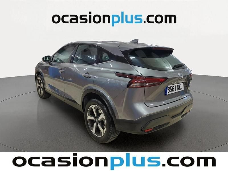 Käytetty Nissan Qashqai Acenta 190 HP (139 kW) 2024 Harmaa Katumaasturi