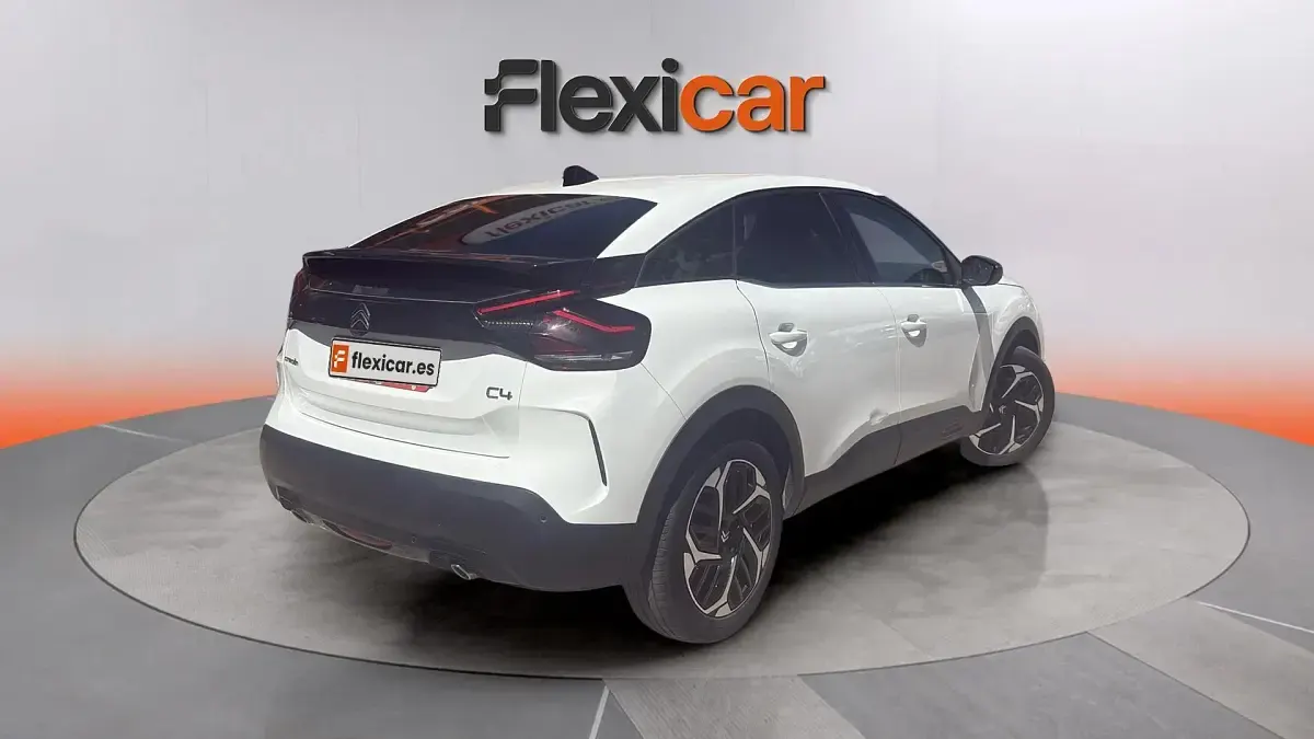 Usado Citroën C4 Feel 131 CV (96 kW) 2023 Blanco SUV