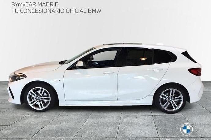 Usado BMW 118 Shadowline 150 CV (110 kW) 2021 Blanco Utilitario
