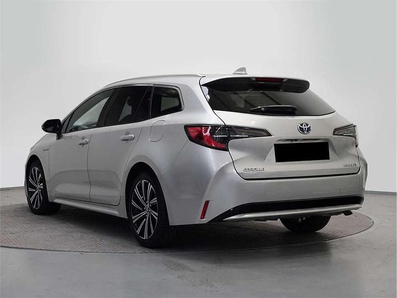Usado Toyota Corolla Sport 122 CV (89 kW) 2023 Gris ágata Familiar