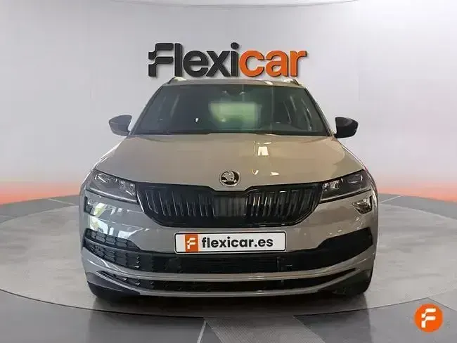 Usado Skoda Karoq Style 150 CV (110 kW) 2022 Verde SUV