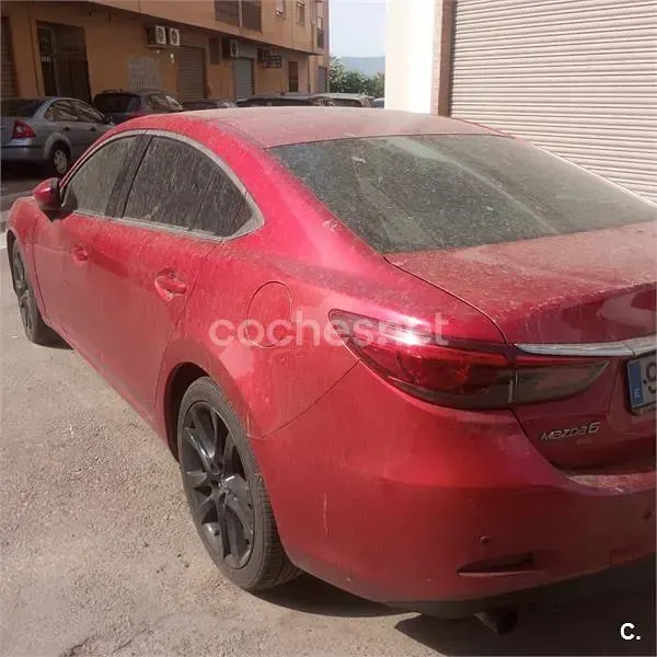 Usado Mazda 6 Luxury 175 CV (128 kW) 2015 Rojo Berlina