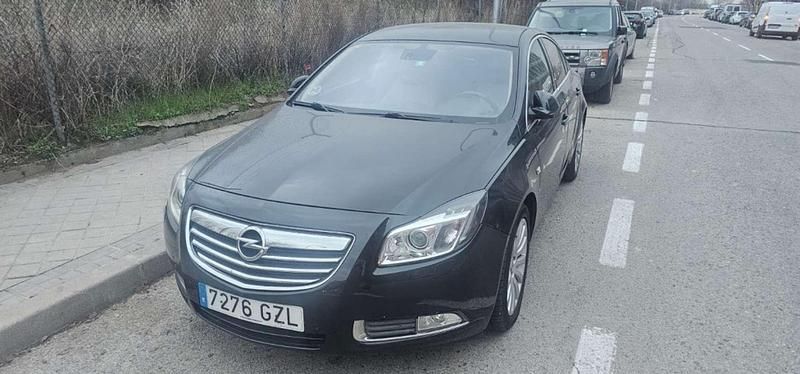 Usado Opel Insignia Cosmo 131 CV (96 kW) 2010 Gris Berlina