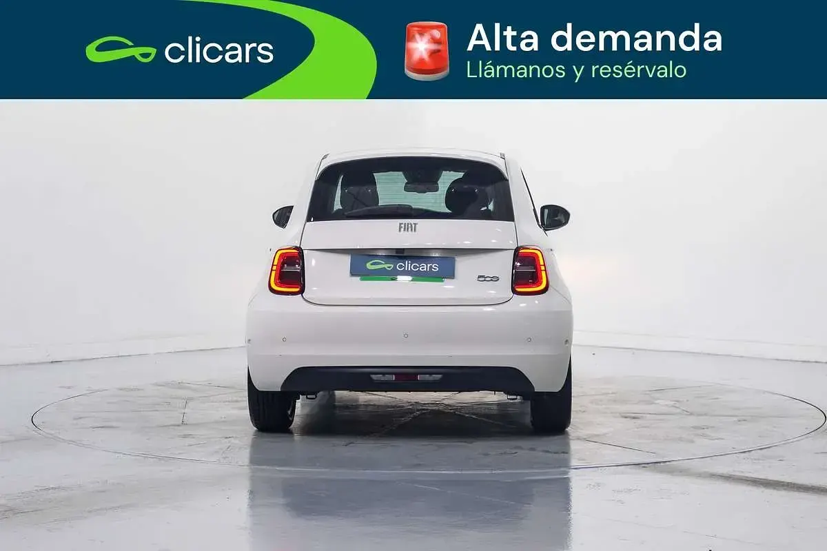 Usado Fiat 500e 86 kW (118 CV) 2024 Blanco Utilitario