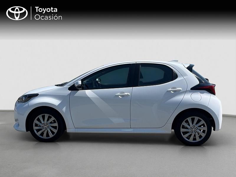 Usado Toyota Yaris Active 116 CV (85 kW) 2023 Blanco Utilitario