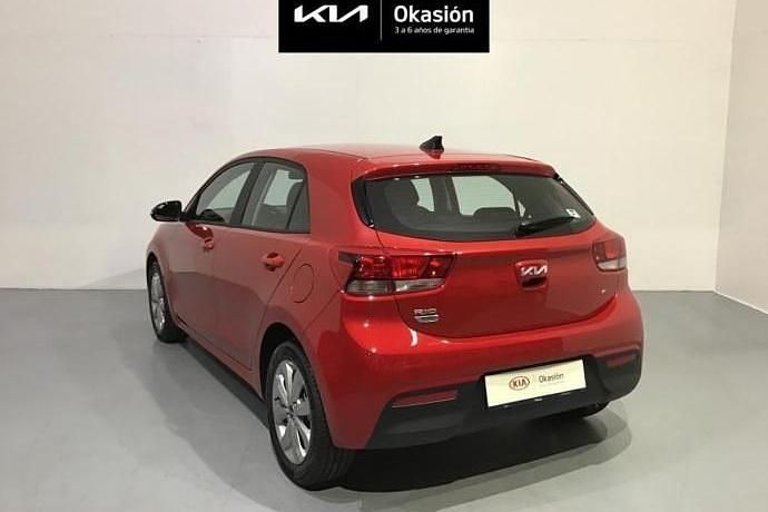 Usado Kia Rio 120 CV (88 kW) 2022