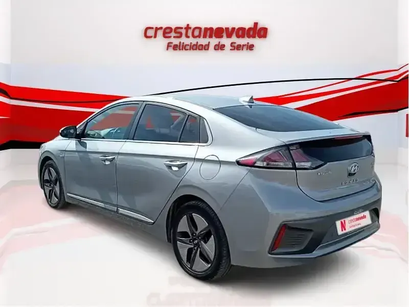 Usado Hyundai Ioniq 141 CV (103 kW) 2020 Gris / plata Utilitario