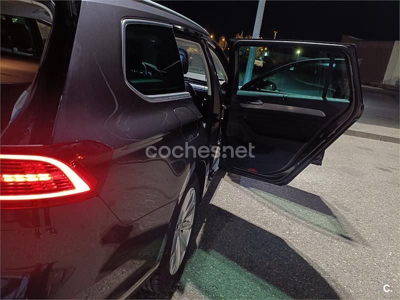 Usado VW Passat Advance 150 CV (110 kW) 2018 Negro Familiar
