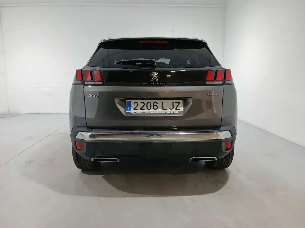 Usado Peugeot 3008 GT-line 131 CV (96 kW) 2020 Gris SUV