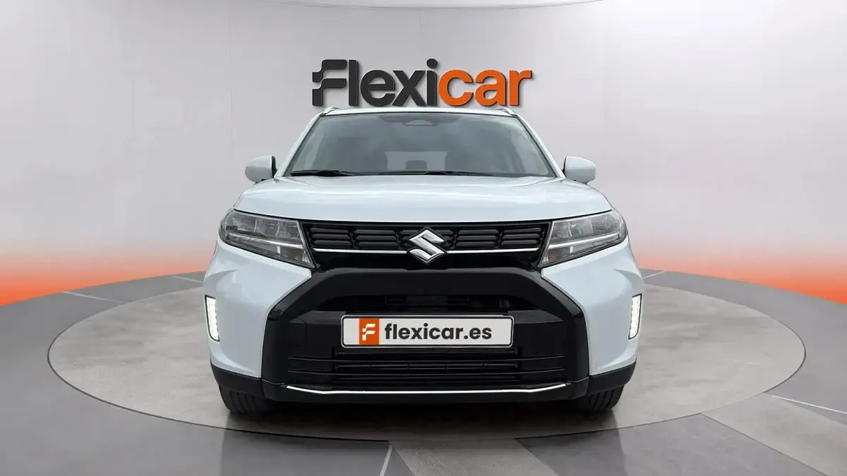 Usado Suzuki Vitara 110 CV (80 kW) 2025 Blanco SUV