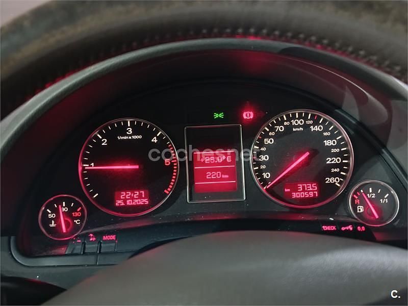 Occasion Audi A4 130 PK (95 kW) 2004 Zwart Sedan