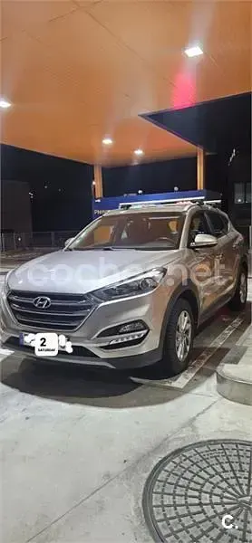 Usado Hyundai Tucson 115 CV (84 kW) 2016 Gris / plata SUV