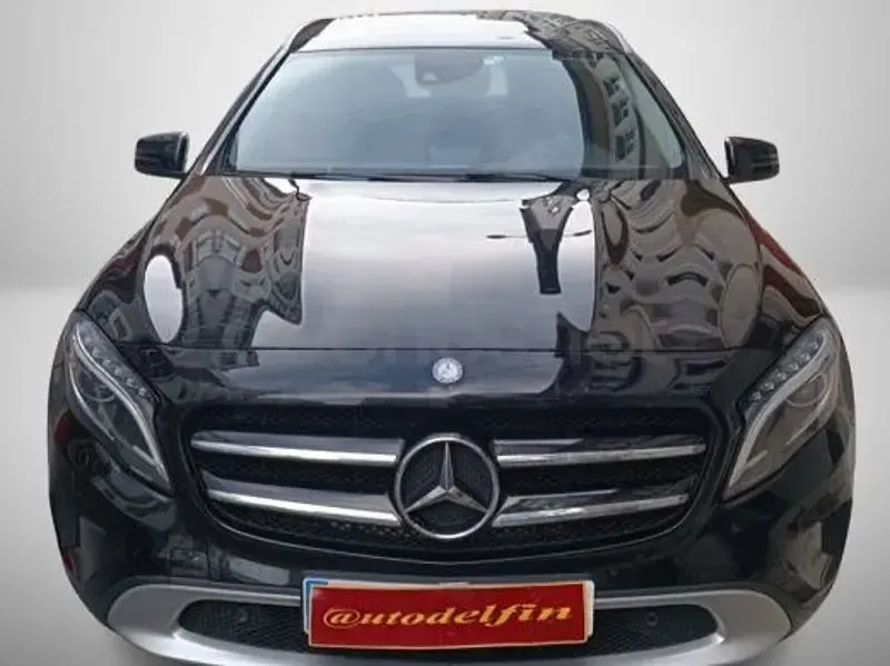 Usado Mercedes GLA220 Style 177 CV (130 kW) 2016 Negro SUV