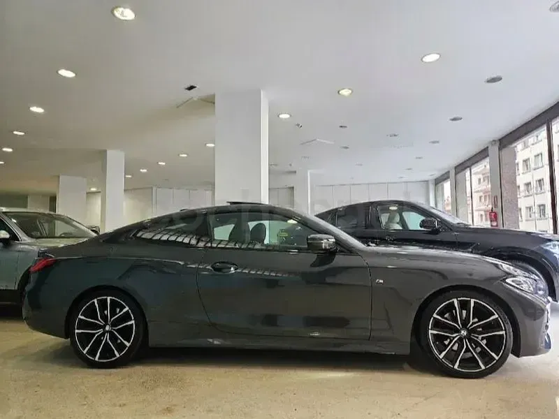 Usado BMW 420 M Sport 190 CV (139 kW) 2021 Gris / plata Coupe