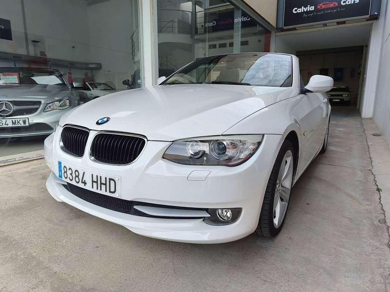 Usado BMW 320 Cabriolet 184 CV (135 kW) 2011 Blanco Descapotable