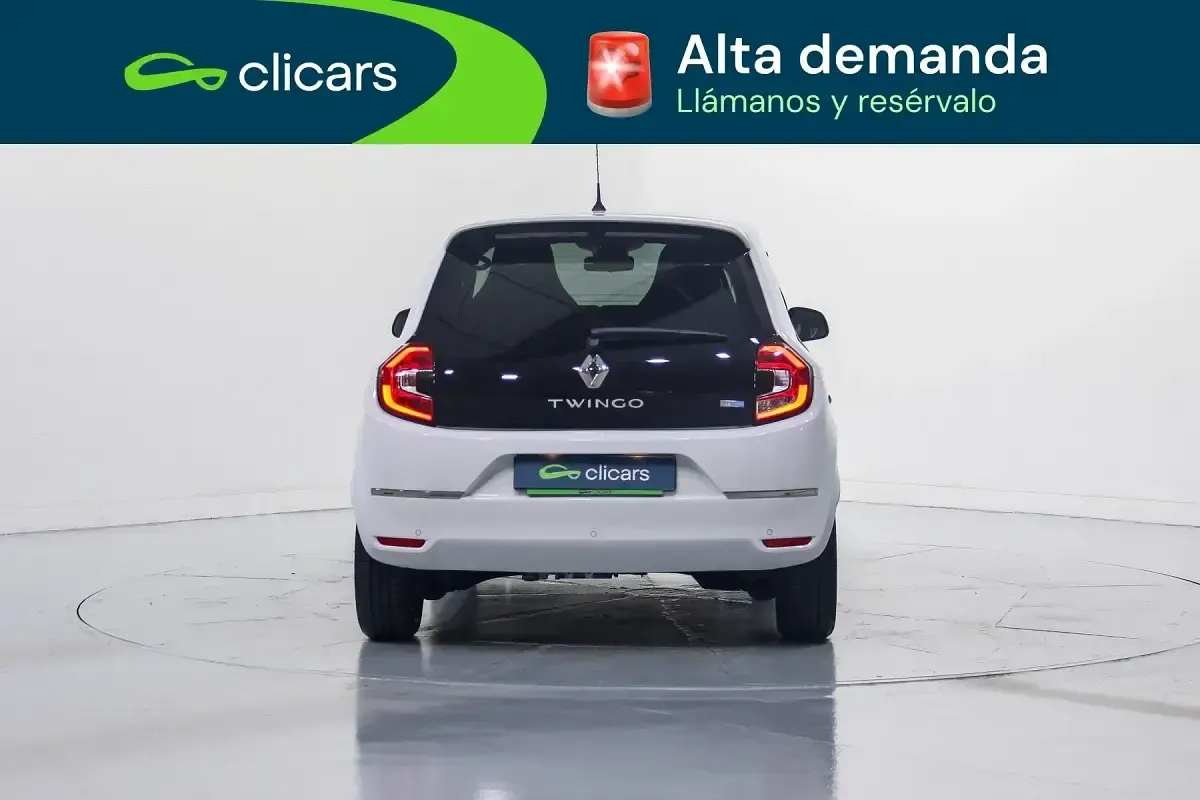 Usado Renault Twingo Zen 59 kW (81 CV) 2022 Blanco Utilitario