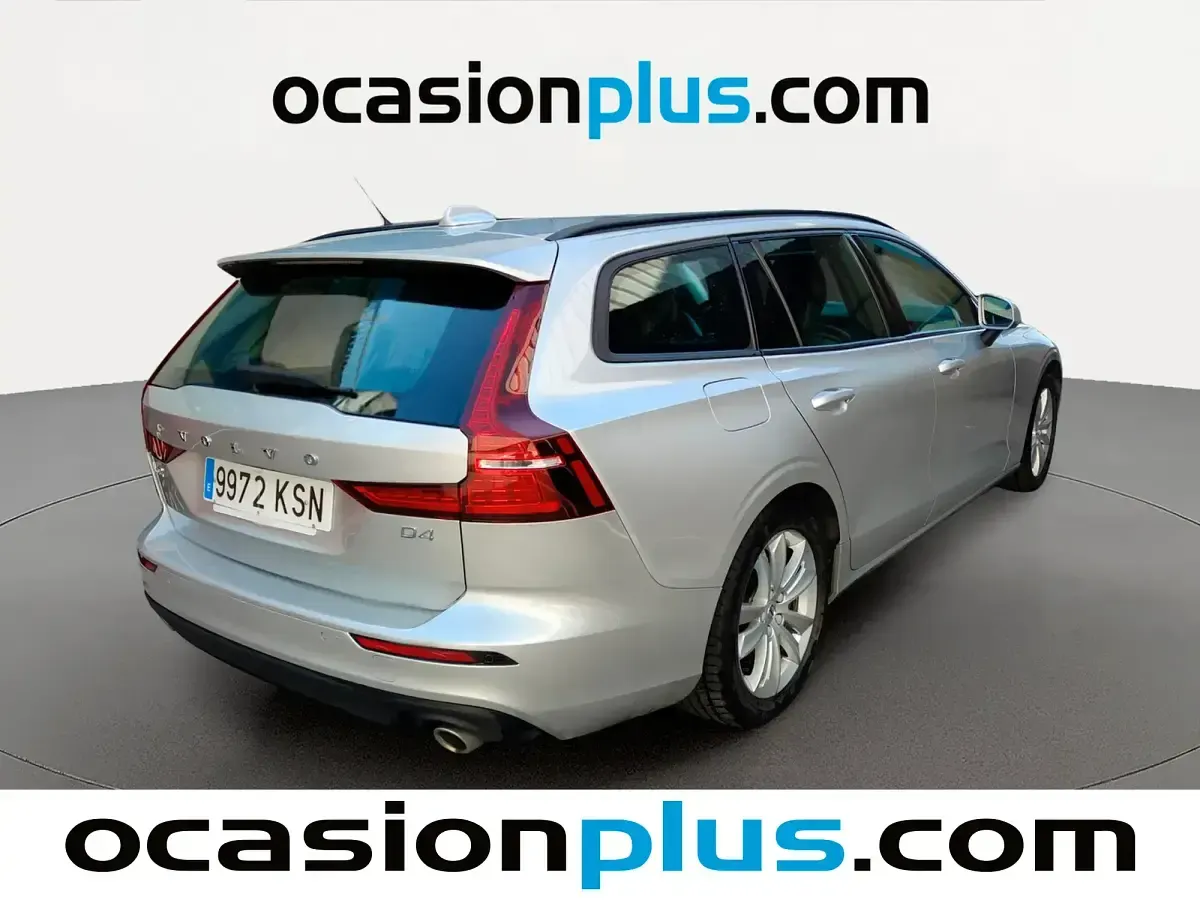 Usado Volvo V60 Momentum 190 CV (139 kW) 2018 Gris Familiar
