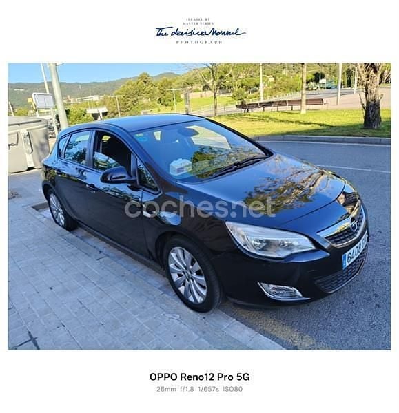 Usado Opel Astra Enjoy 115 CV (84 kW) 2010 Negro Berlina