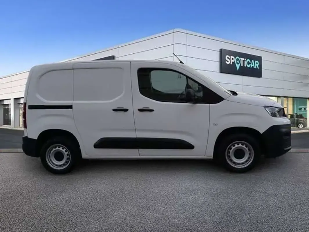 Usado Peugeot Partner S 102 CV (75 kW) 2022 Blanco Monovolumen