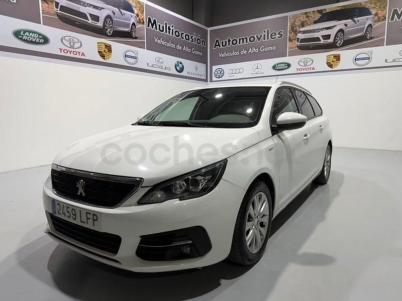 Usado Peugeot 308 SW Style 130 CV (95 kW) 2020 Blanco Familiar