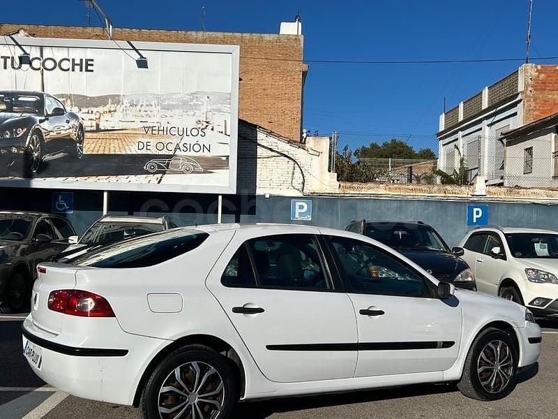 Usado Renault Laguna III Expression 110 CV (80 kW) 2007 Blanco Familiar
