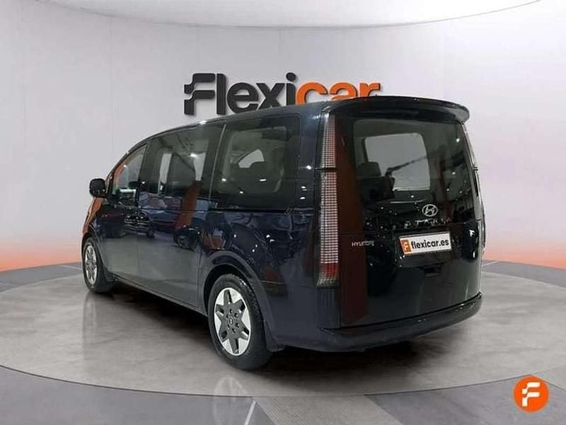 Usado Hyundai Staria 177 CV (130 kW) 2023 Azul Monovolumen