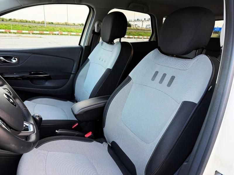 Usado Renault Captur Intens 90 CV (66 kW) 2016 Blanco SUV