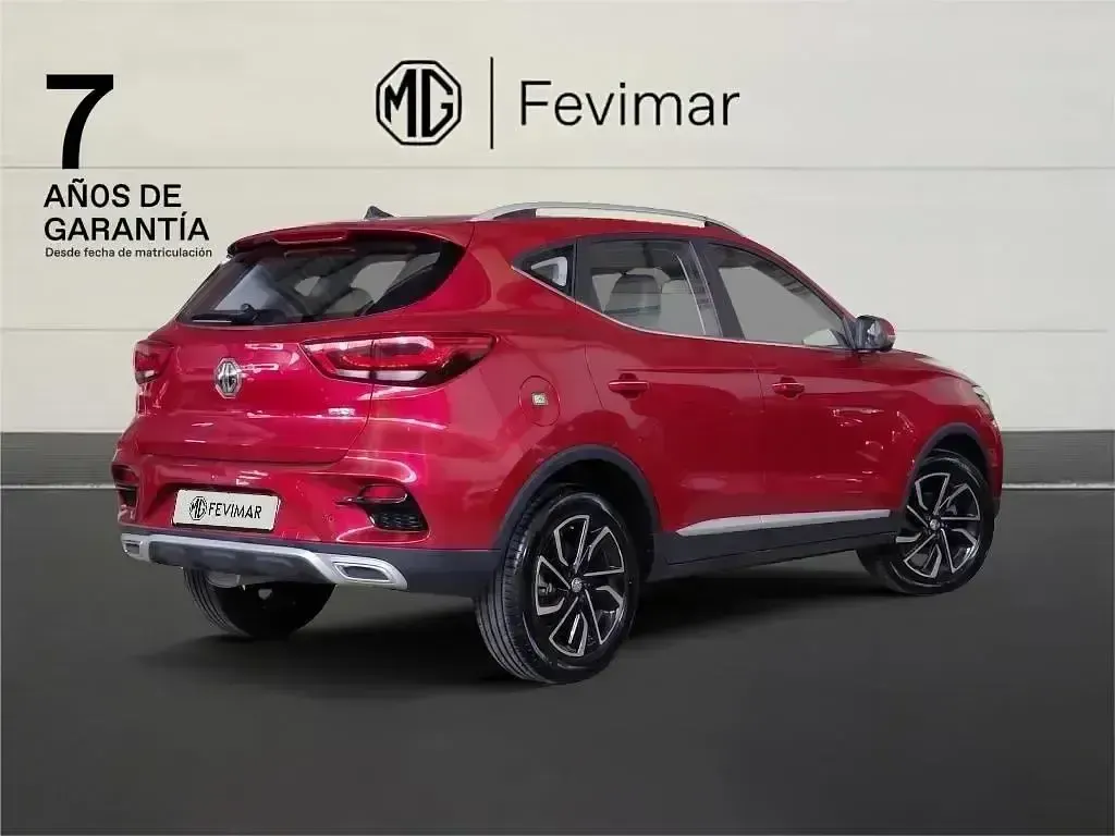 Usado MG ZS Luxury 111 CV (81 kW) 2025 Rojo SUV