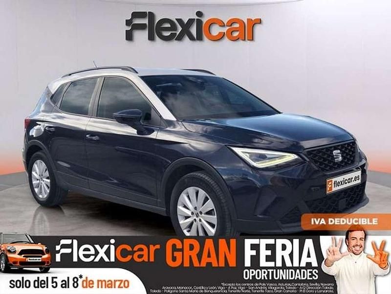 Usado Seat Arona Style 110 CV (80 kW) 2022 Azul SUV