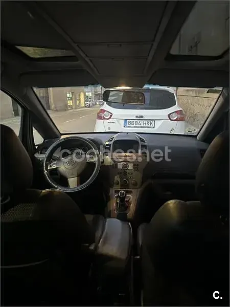 Usado Opel Zafira Cosmo 120 CV (88 kW) 2006 Gris / plata Monovolumen