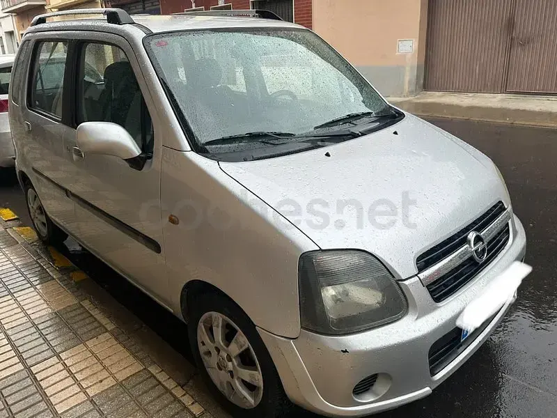 Usado Opel Agila Cosmo 80 CV (58 kW) 2007 Gris / plata Berlina