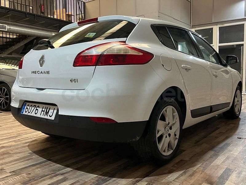 Usado Renault Mégane Expression 115 CV (84 kW) 2012 Blanco Berlina