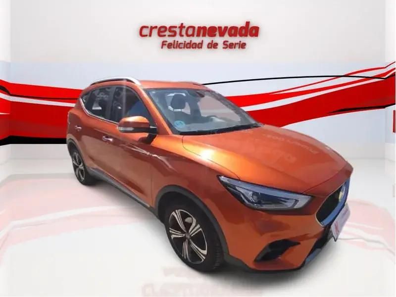 Usado MG ZS Comfort 106 CV (77 kW) 2022 Naranja Berlina