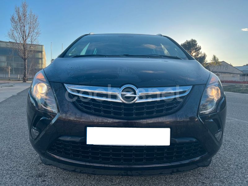 Usado Opel Zafira Tourer Excellence 130 CV (95 kW) 2013 Marrón Monovolumen