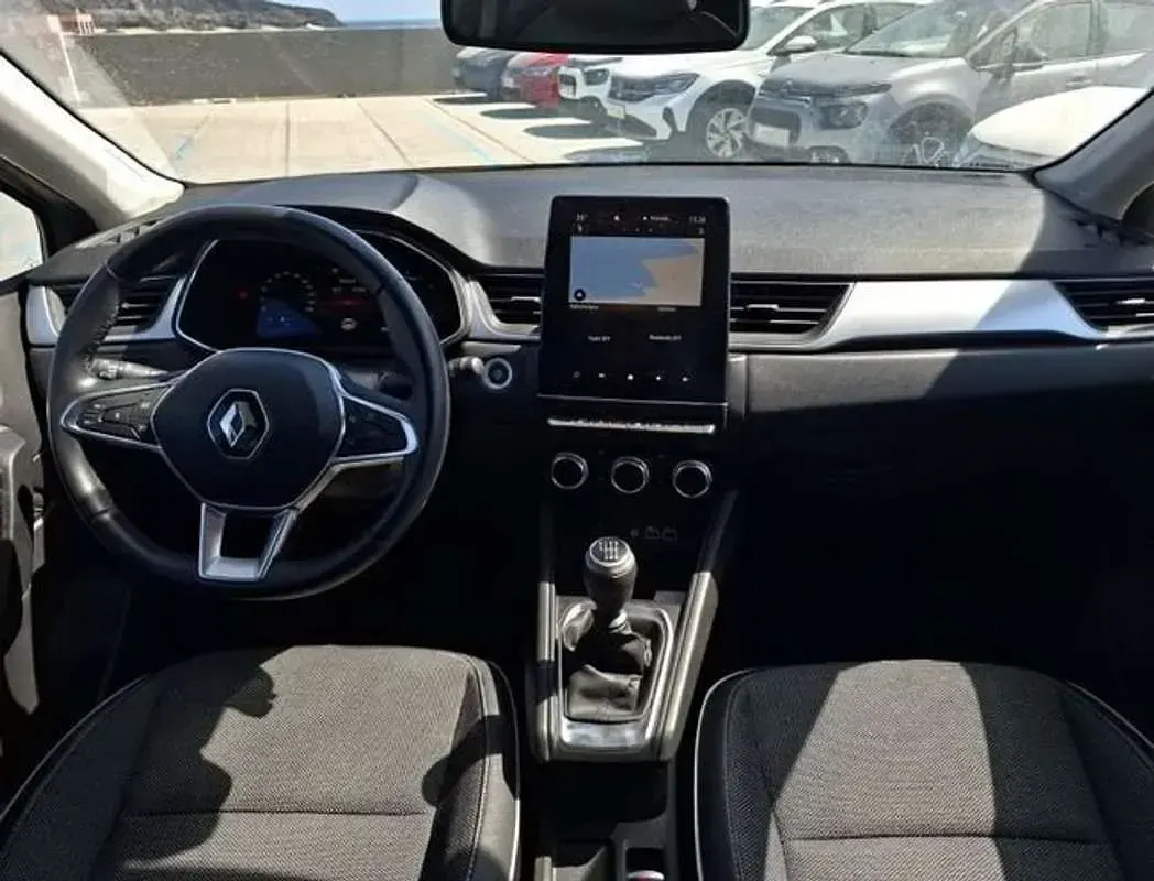 Usado Renault Captur Techno 91 CV (66 kW) 2024 Gris SUV