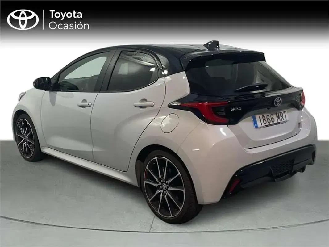 Usado Toyota Yaris Plus 131 CV (96 kW) 2024 Utilitario