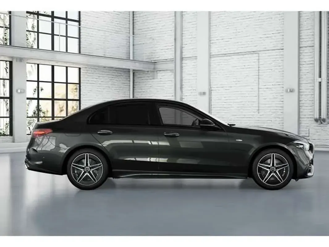 Käytetty Mercedes C300e 315 HP (231 kW) 2025 Harmaa Sedan