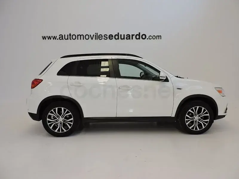 Usado Mitsubishi ASX Motion 117 CV (86 kW) 2019 Blanco SUV