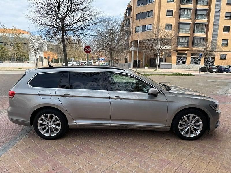 Usado VW Passat Advance 150 CV (110 kW) 2016 Gris / plata Familiar