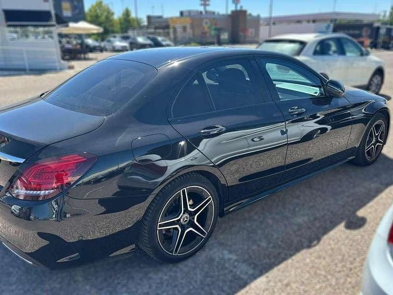 Usado Mercedes C200 160 CV (117 kW) 2020 Negro Berlina