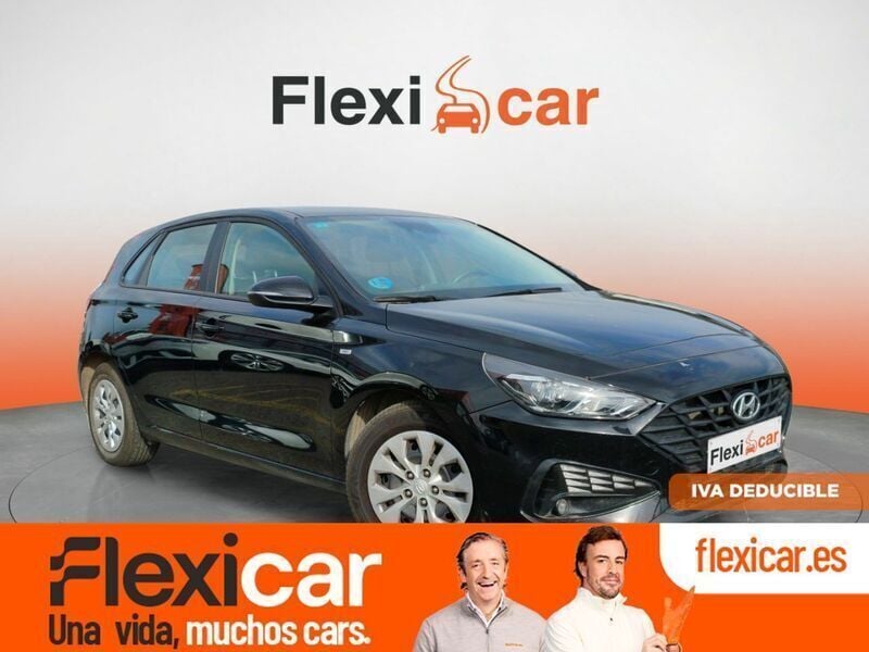 Negro Usado 2022 Hyundai i30 Berlina | 12.990 € (Super precio) - Imagen 1/4