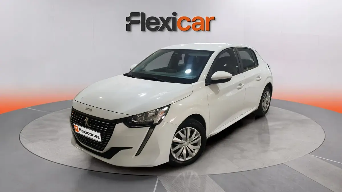 Usado Peugeot 208 Active 101 CV (74 kW) 2021 Blanco Utilitario