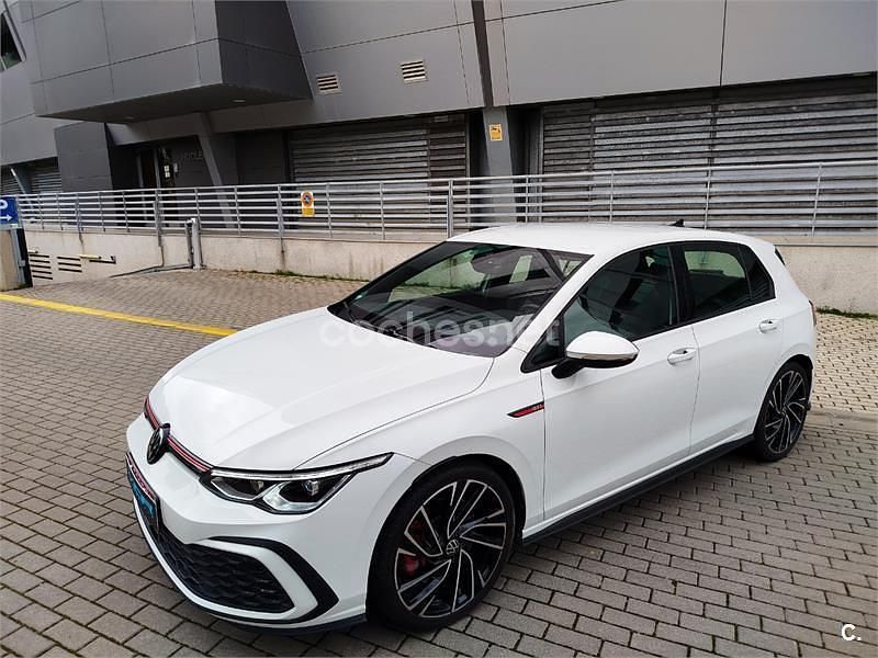 Usado VW Golf VIII GTI 245 CV (180 kW) 2023 Blanco Berlina