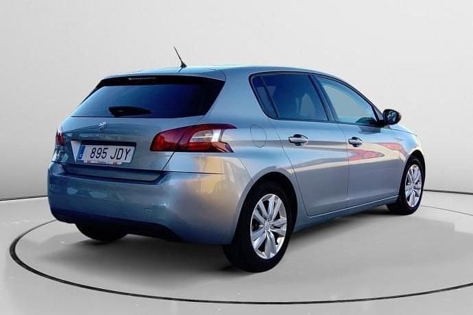 Usado Peugeot 308 Active 131 CV (96 kW) 2015