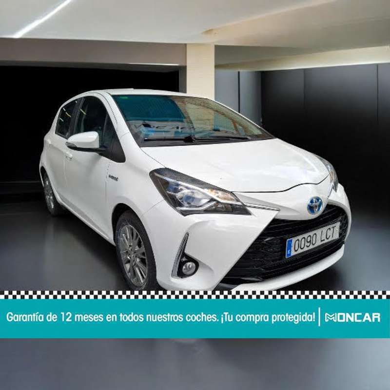 Blanco Usado 2019 Toyota Yaris Hybrid Active Utilitario | 14.190 € (Precio justo) - Imagen 1/4