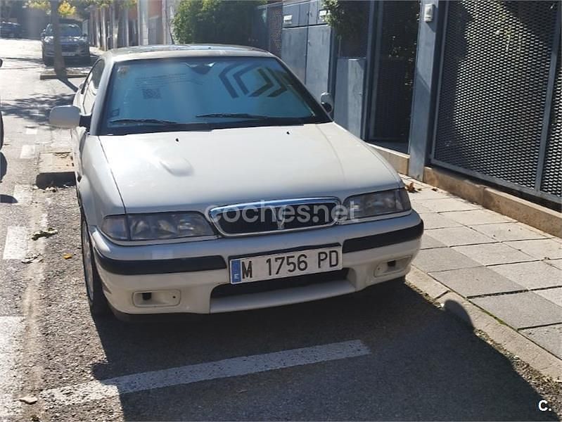 Usado Rover 200 122 CV (89 kW) 1994 Blanco Coupe