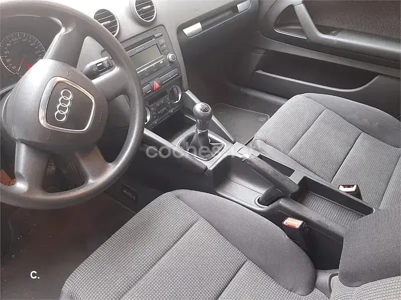 Usado Audi A3 Ambition 102 CV (75 kW) 2008 Gris / plata Utilitario
